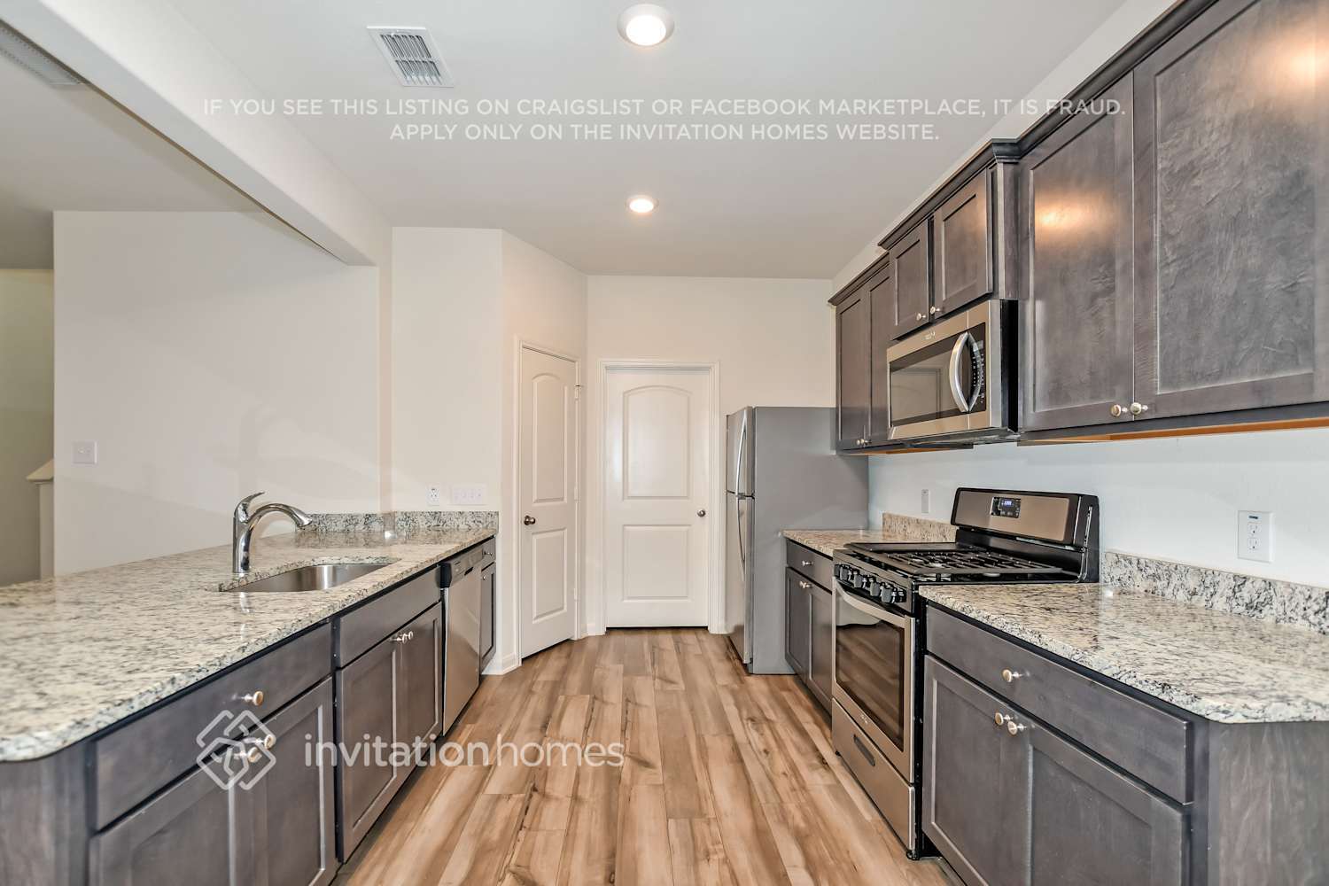 Building Photo - 3032 Chico Dr