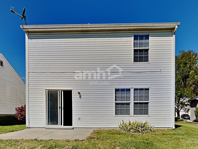 Building Photo - 1925 Tourmaline Dr