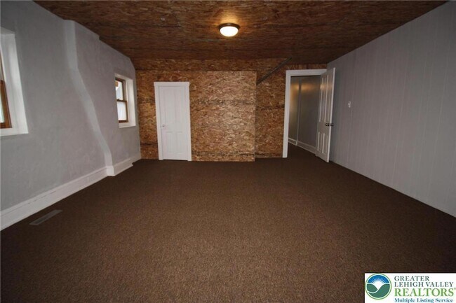 Building Photo - 513 Cattell St