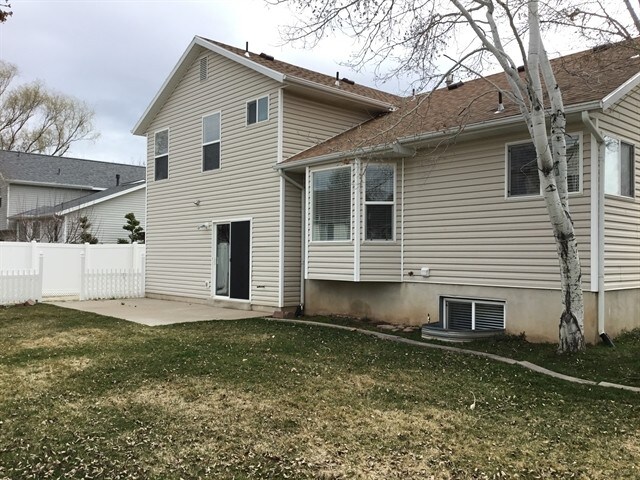 Building Photo - 2820 W 1425 N