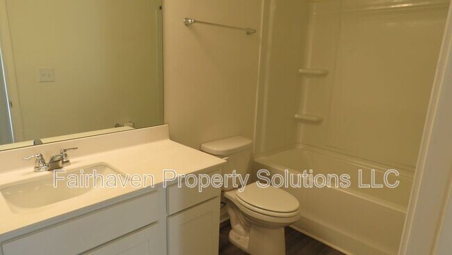 Building Photo - 1026 Paddington Dr