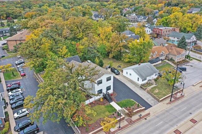 Building Photo - 9771 W 143rd St