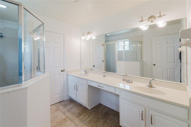 Building Photo - 851 Las Fuentes Dr