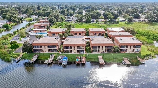 Building Photo - 10192 Seminole Island Dr