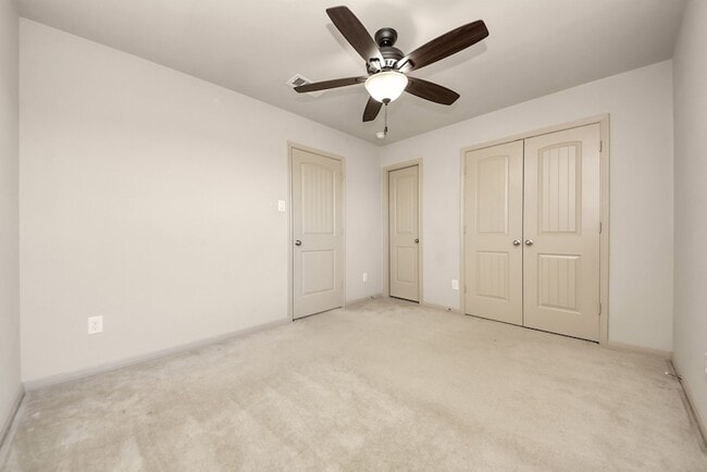 Building Photo - 3223 Aegean Dr