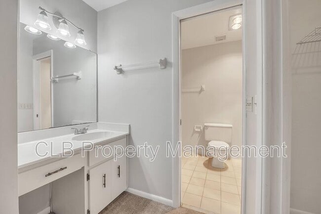 Building Photo - 251 Orange Grove Dr