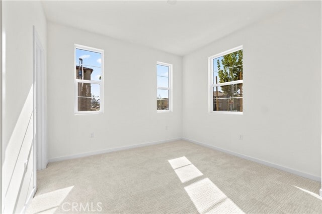 Building Photo - 12985 Royale Dr