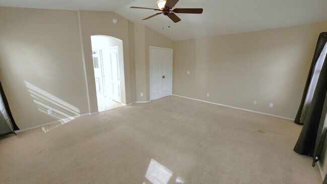 Building Photo - 3 Bedroom + Office Home in the Vineyards Community Near W Germann Rd and S Dobson Rd!