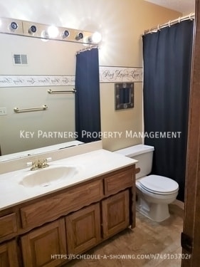 Building Photo - 7717 W 112th-