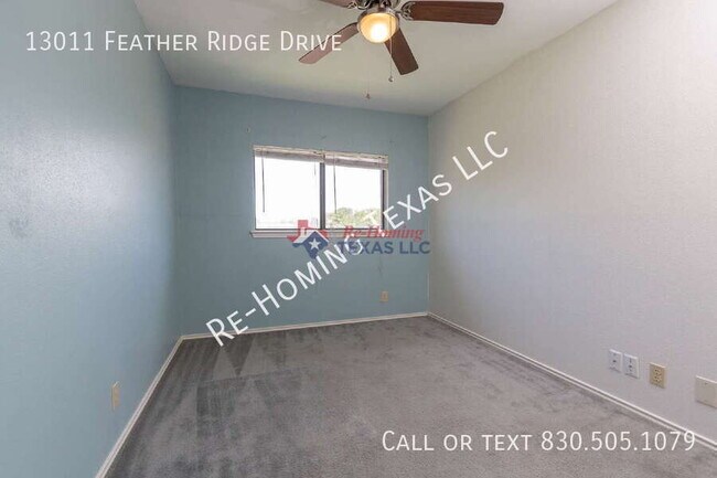 Building Photo - 13011 Feather Ridge Dr