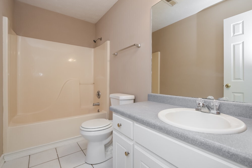 Building Photo - 350 Anna Ave