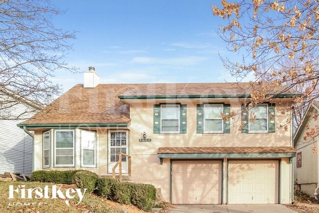 Building Photo - 1912 NW 62nd Terrace