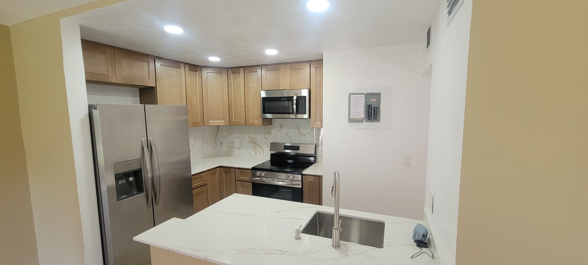 KITCHEN - 180 Magnolia Woods Ct