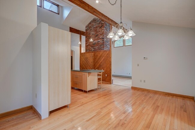 Building Photo - 57 Fawn Dr