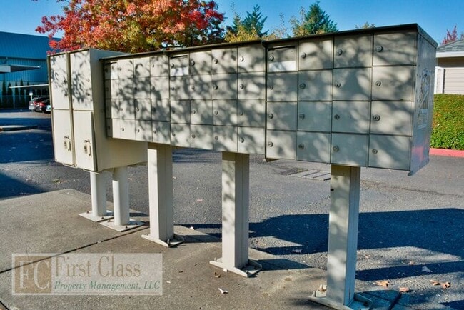 Building Photo - 1255 NW 183rd Ave