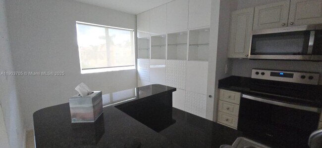 Building Photo - 21000 SW 87th Ave