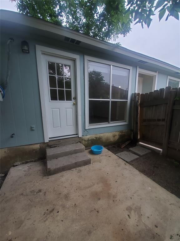 Building Photo - 6909 Hyland Cir