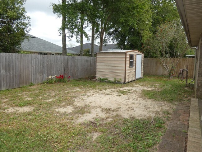 Building Photo - 3 Bedroom Home Near NAS Pensacola