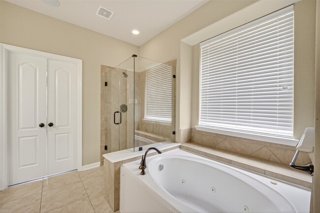 Building Photo - 6826 Sorrelwood Ln