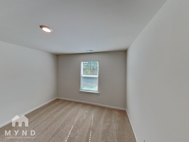 Building Photo - 5102 Hyrule Dr