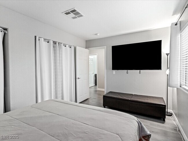 Building Photo - 5505 Big Sky Ln