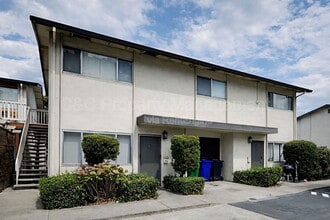 Building Photo - 22034 Arbor Ave