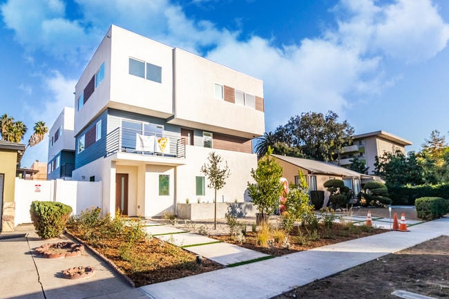 Building Photo - 148 S Madison Ave