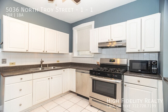 Building Photo - 5036 N Troy St