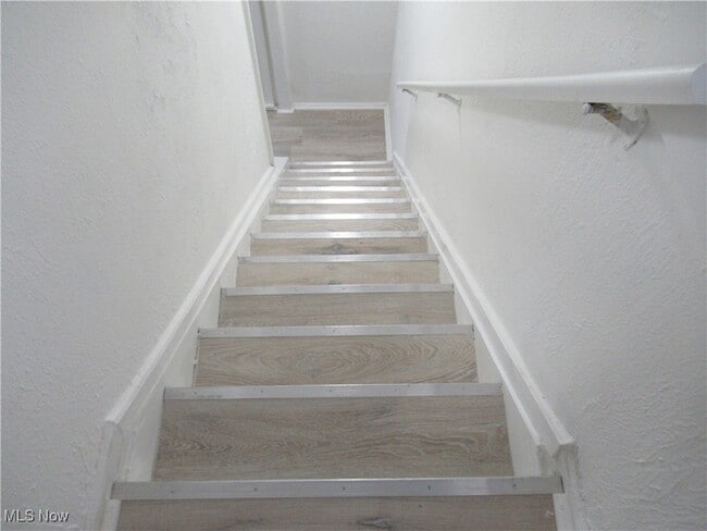 Building Photo - 4480 W 148th St