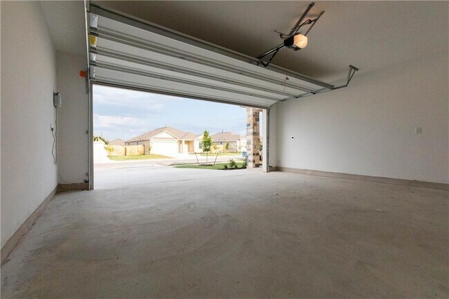 Building Photo - 288 George Neggan Ln