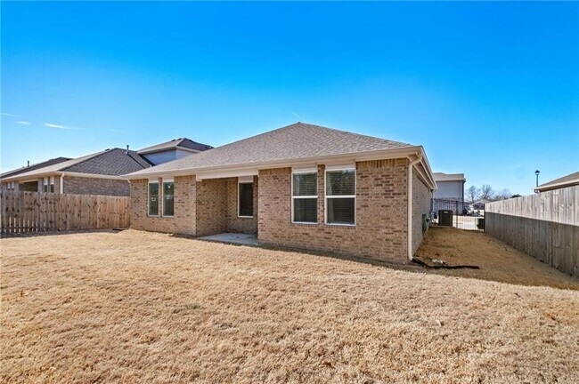 Building Photo - 2219 S 9th St