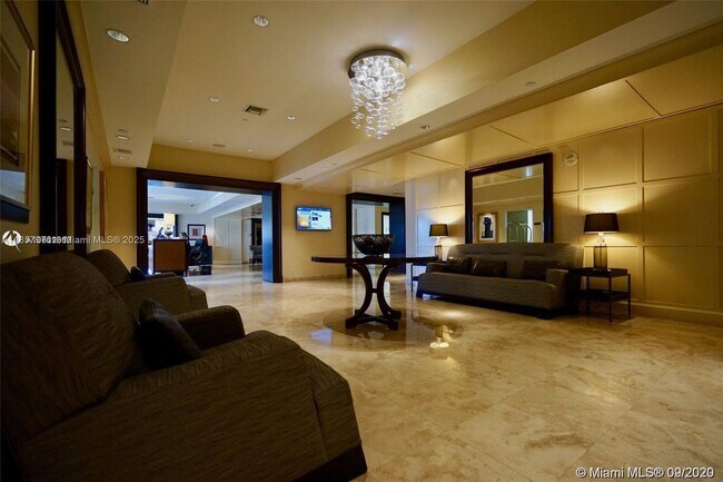 Building Photo - 9499 Collins Ave