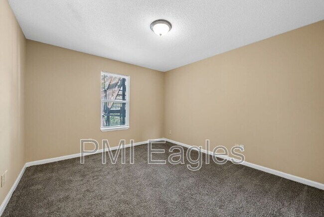 Building Photo - 3284 Tower Dr