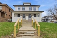 Building Photo - 1038 N Parker Ave