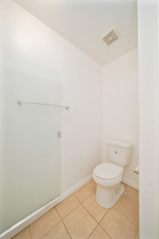 Building Photo - 3072 Parkway Cir