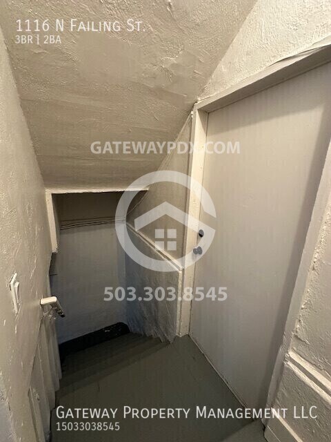 Building Photo - 1116 N Failing St