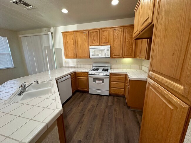 Building Photo - 3090 Lanai Ct