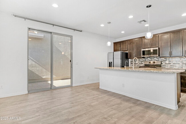 Building Photo - 14205 W Bronco Trl
