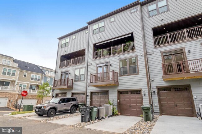 Building Photo - 1614 Kirkman St