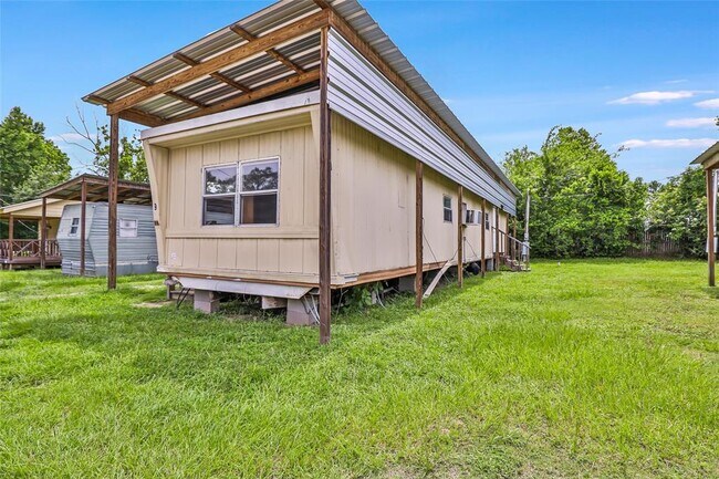 Building Photo - 10821 TX-150