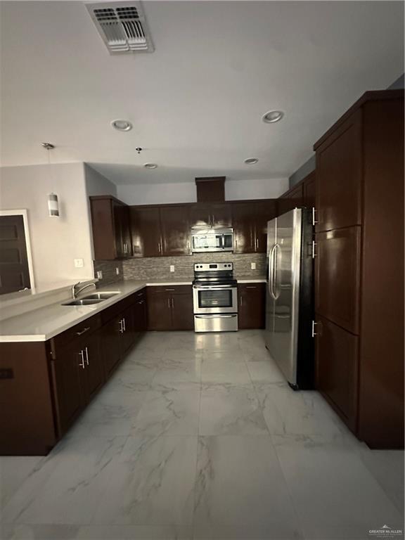 Building Photo - 13 East St