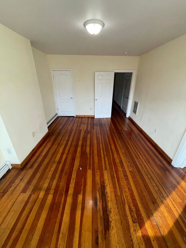 Building Photo - 1441tre