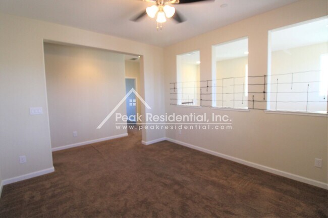 Building Photo - Wonderful Elk Grove 4bd/3ba Home with 2 Car Garage & Loft Area