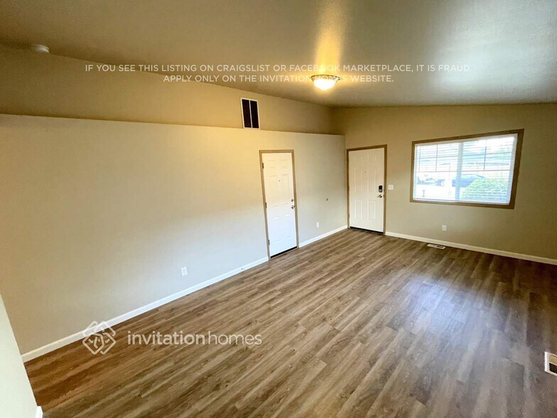 Building Photo - 4603 60th Dr NE