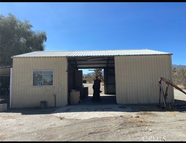 Building Photo - 2845 Del Rosa Rd