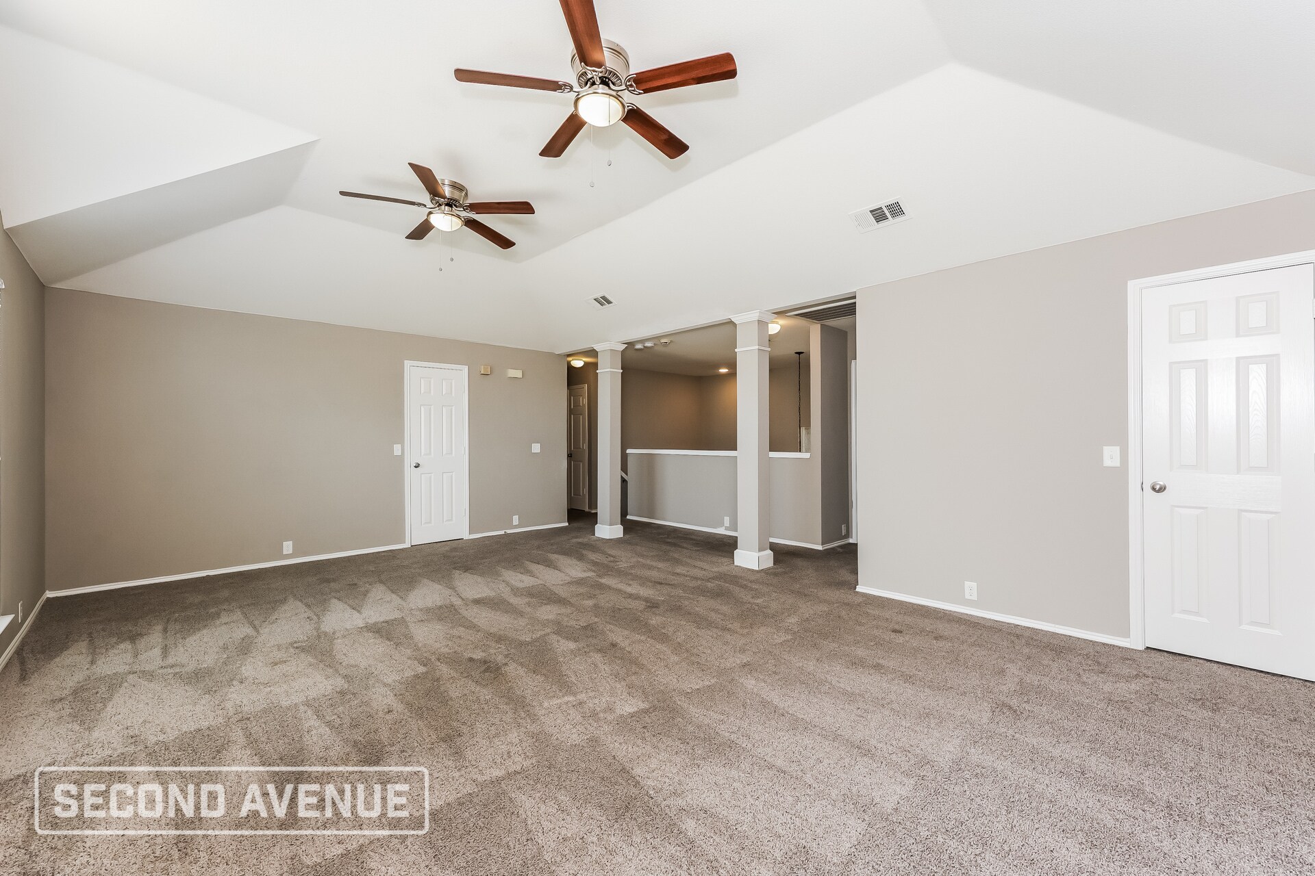 Building Photo - 2569 Prospect Hill Dr