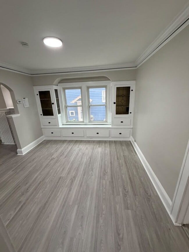 Building Photo - 10816 Park Heights Ave