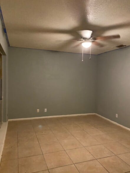 Building Photo - 12326 Trailing Oaks St