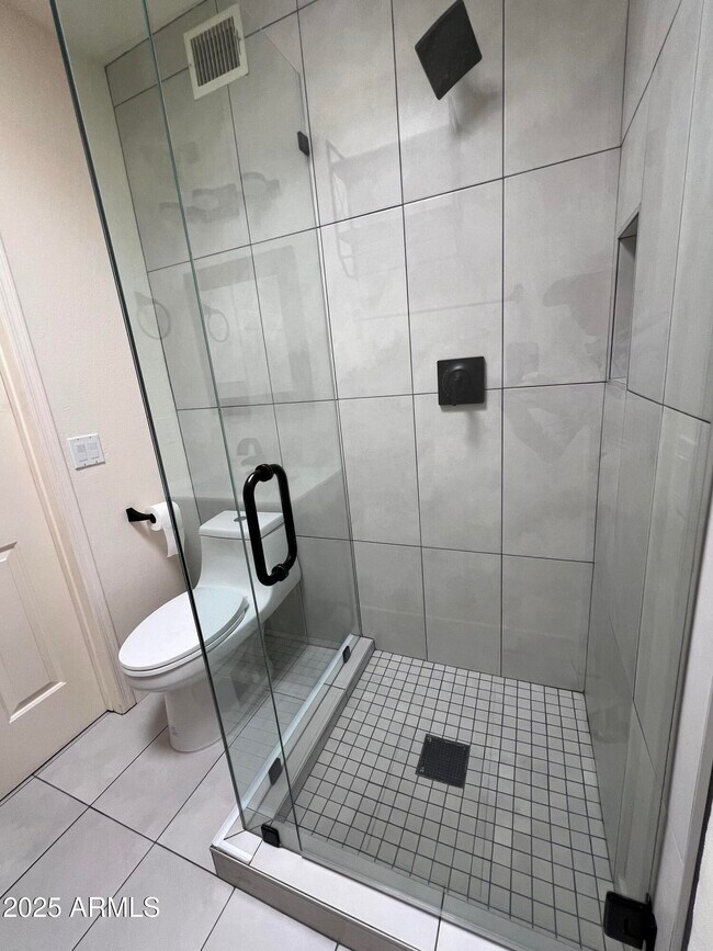 Building Photo - 4847 E Calle de Las Estrellas Rd