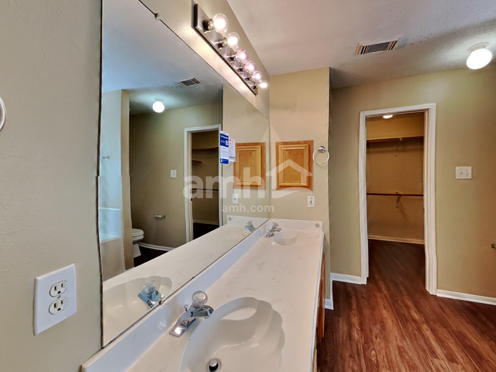 Building Photo - 31306 Perlican Dr